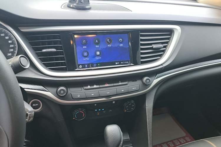 Used Buick GT 2021 Revised Version 1.3T Automatic Mild Hybrid Elite Edition Audio And AC Panel