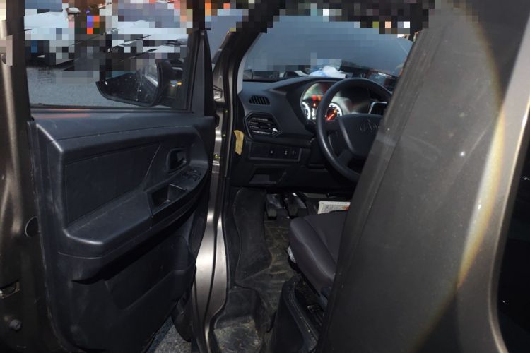 Used CHANGAN KAICHENG Ruixing M60 2023 1.5L GDI Comfort-Class Passenger Vehicle 6/7 Seats