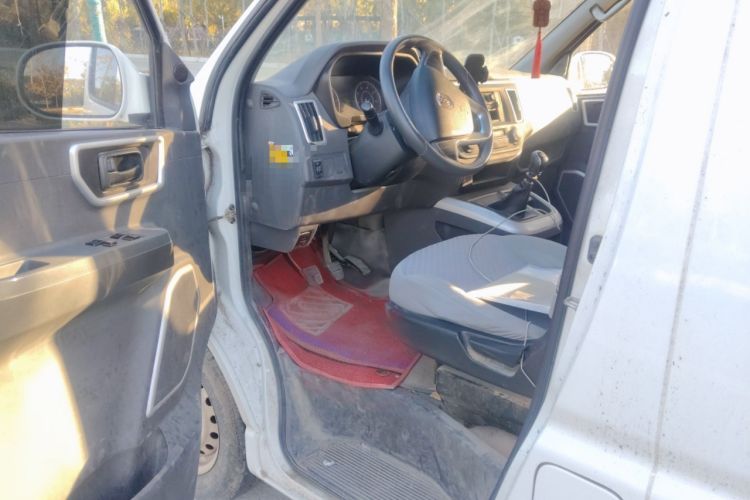 Used Jinbei Hiace King 2021 2.0L City Transport King Series Express Model Standard Top 6-Seater 1TZS
