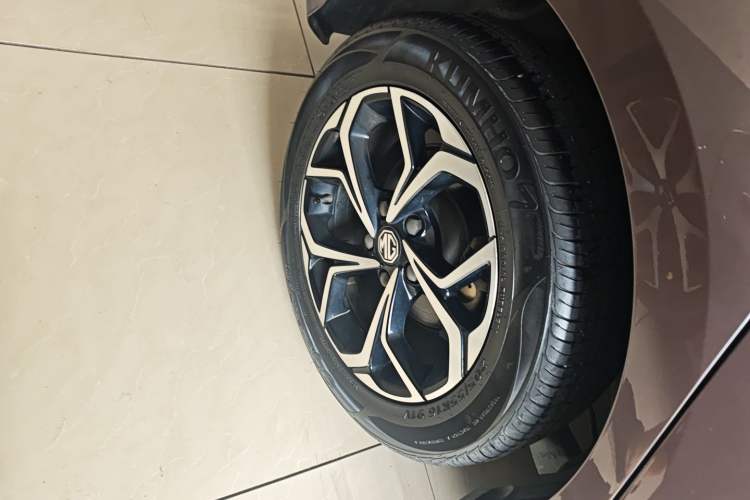 Used MG 5 2022 180 DVVT CVT Youth Luxury Edition Right Rear Wheel Hub