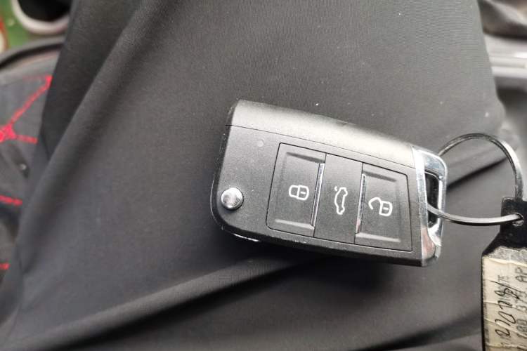 Used Volkswagen Lavida 2018 Classic 1.5L Manual Comfort Edition China VI Standard Interior 1