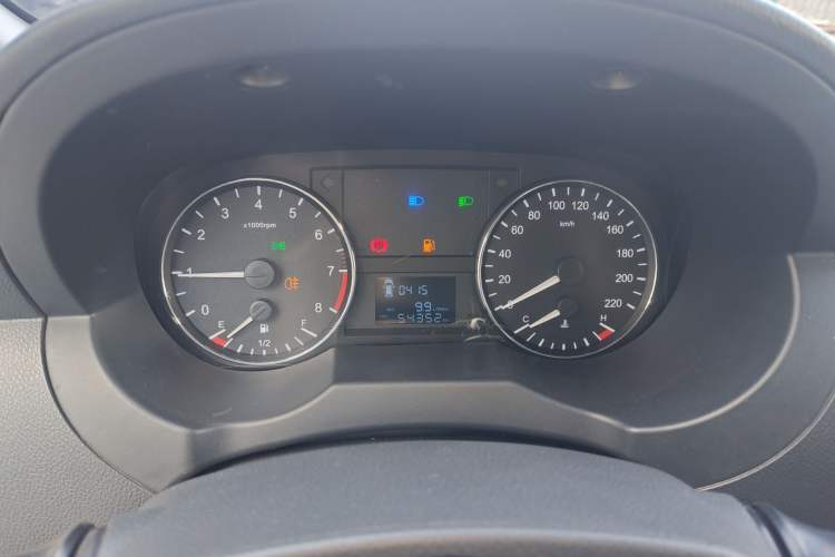 Used JAC Refine M3 2018 1.6L Express Edition 7-Seater