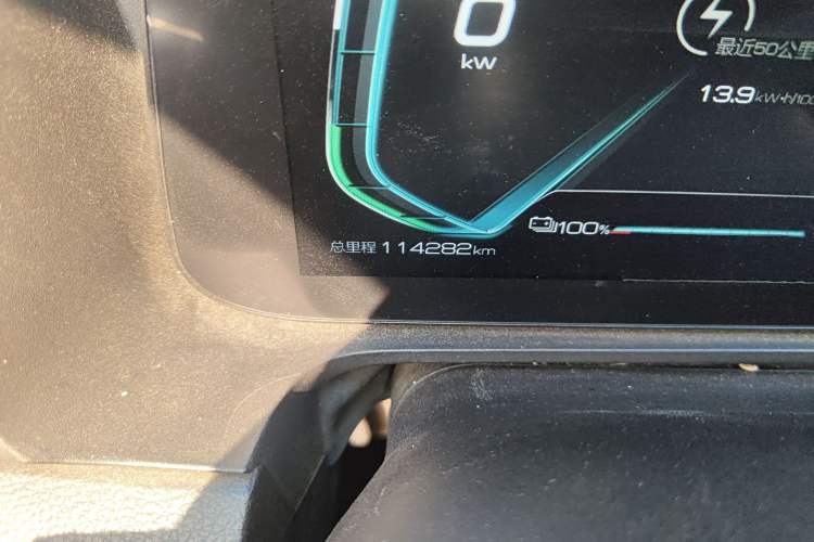 Used BYD e2 2019 Standard Range Version – Yue·Standard Model Odometer Close Up