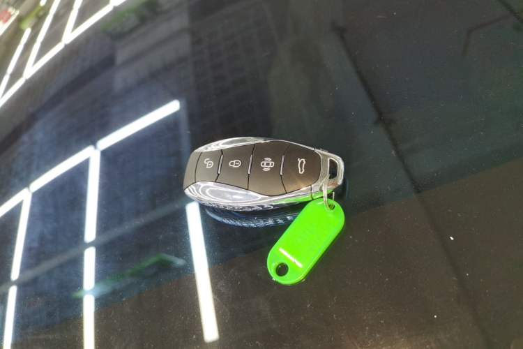 Used Hongqi EH7 2024 640 Pro+ All-Wheel Drive Vehicle Key