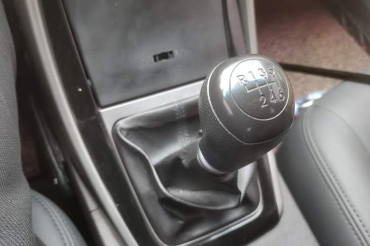 Used Hyundai Elantra (5th Generation / Langdong) 2012 1.6L Manual Leading Model