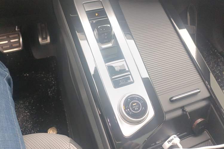 Used Volkswagen Tavendor 2023 380TSI Four-Wheel Drive R-Line Cruise Edition Gear Lever