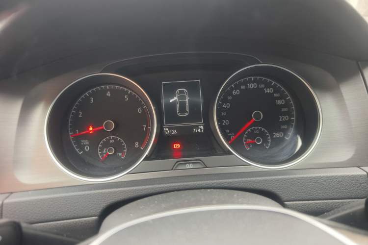 Used Volkswagen Golf 2015 1.6L Automatic Comfort Model
