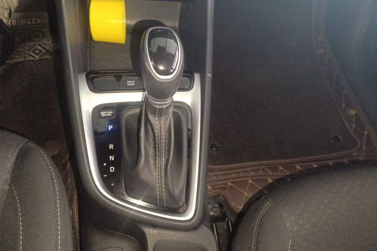 Used Hyundai Celesta 2020 1.6L Automatic GL Enjoyable Edition