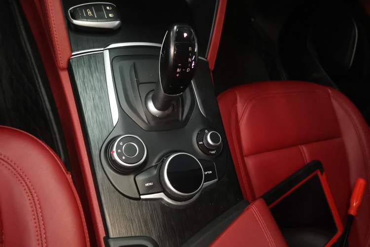 Used Alfa Romeo Stelvio 2017 2.0T 200HP Elite Edition