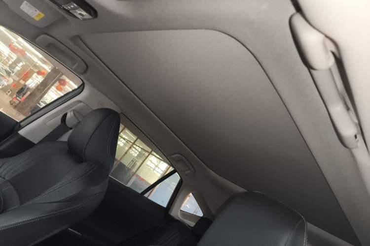 Used Toyota Harrier 2023 2.0L CVT Two-Wheel Drive Deluxe Edition
