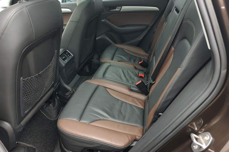 Used Audi Q5 2017 Plus 40 TFSI Technology Model