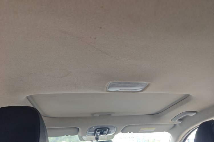 Used Hyundai Elantra 2021 1.5L CVT GLX Elite Edition Headliner