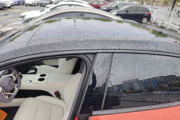 Used Avatr 06 2025 Pro Range-Extended Edition Roof