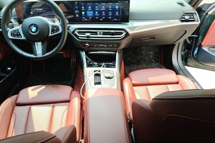 Used BMW 4 Series 2023 430i M Sport Night Edition Center Console