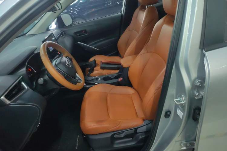 Used Toyota FRONTLANDER 2023 2.0L CVT Leading Edition