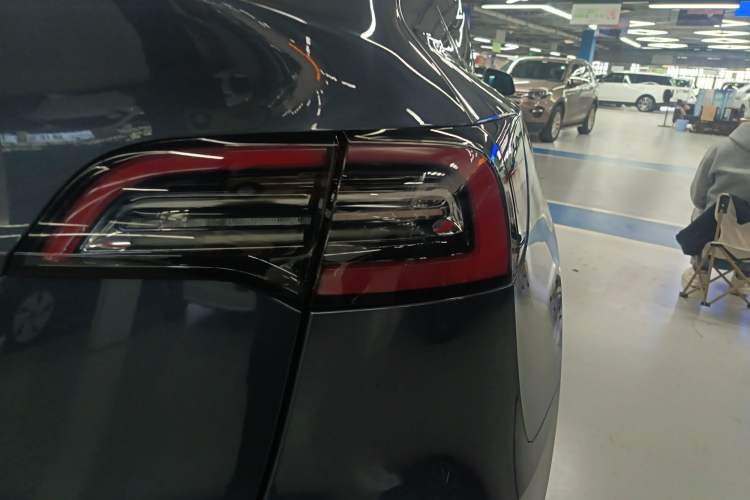 Used Tesla Model Y 2022 Rear-Wheel-Drive Version