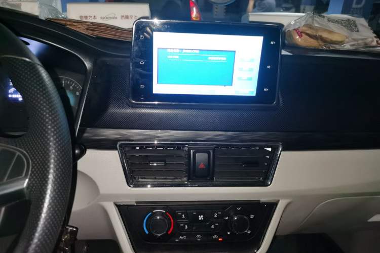 Used Jinbei New Hiace S 2023 1.5L Wealth Edition Van 2/5-Seater Air-Conditioned Model SWC15M
