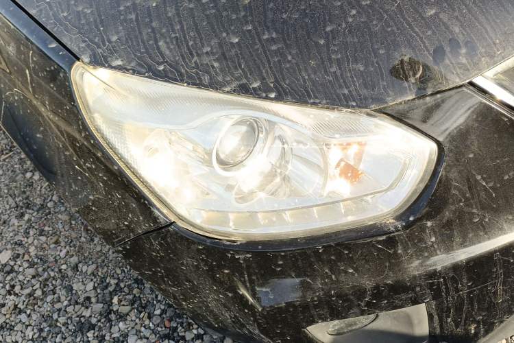 Used Chery Tiggo 2012 Elite Edition 1.6L CVT Comfort DVVT Model Right Front Headlight