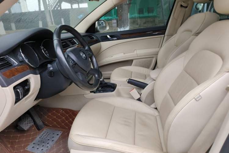 Used Skoda Superb 2013 1.8TSI Automatic Yashi Edition