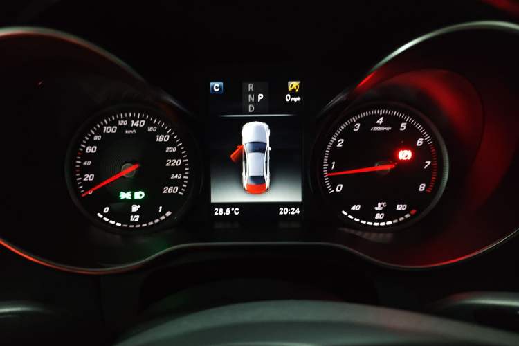 Used Mercedes-Benz C-Class 2017 Facelift C 200 L Sport Edition Instrument Cluster