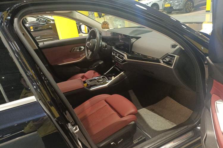 Used BMW i3 2024 eDrive 35 L