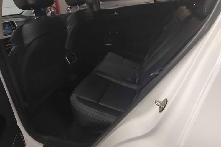 Used Kia KX5 2016 2.0L Automatic 2WD GLS Left Rear Seat