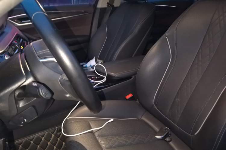 Used BMW 5 Series New Energy 2022 535Le Luxury Package
