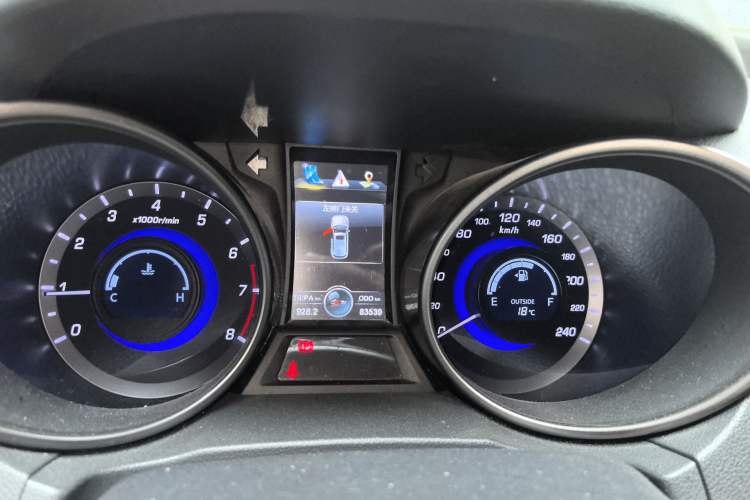 Used CHANGAN CS75 2014 2.0L Manual Luxury Version China V Standard Instrument Cluster