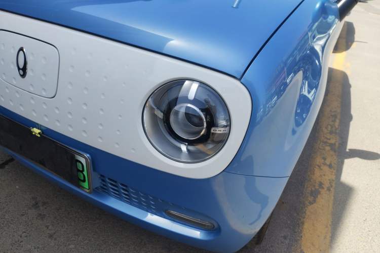 Used ORA Black Cat 2021 351 km Standard Version Left Front Headlight