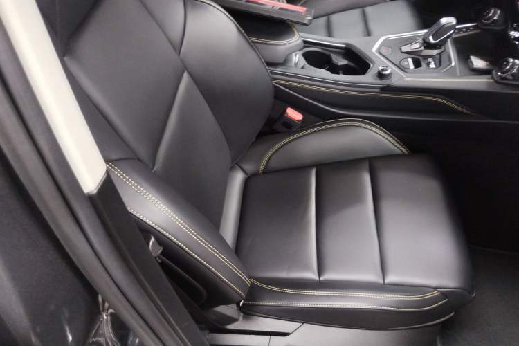 Used Lynk & Co 01 2023 2.0TD Two-Wheel Drive Asian Games Edition
