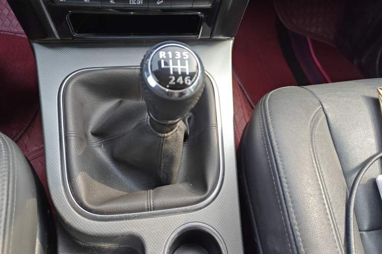 Used Haval H5 Classic 2016 Classic Edition 2.0T Manual 4x4 Prestige Model
