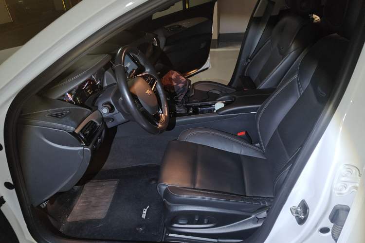 Used Cadillac ATS-L 2017 28T Fashion Edition Left Front Seat