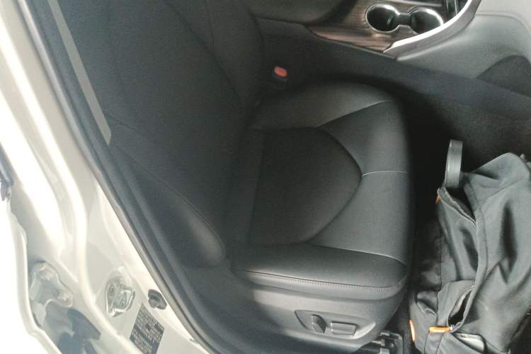 Used Toyota Camry 2019 2.0G Luxury Edition China VI Standard