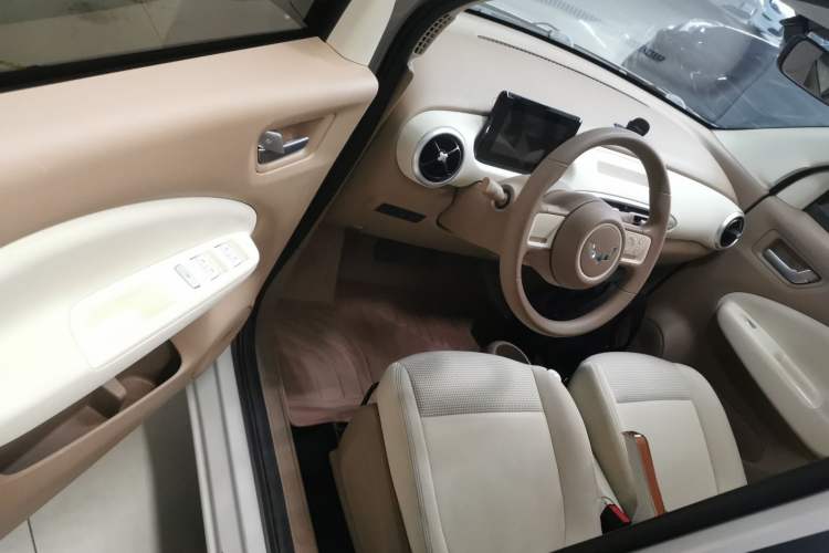 Used Wuling Hongguang MINIEV 2025 Four-Door Version Advanced Edition