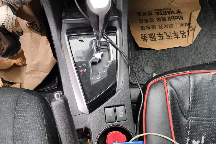 Used Toyota Corolla 2017 Revised Version 1.2T S-CVT GL Gear Lever