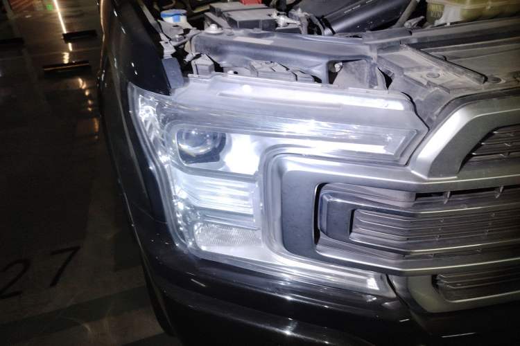 Used Ford F-150 Raptor 2019 3.5T LTD Right Front Headlight