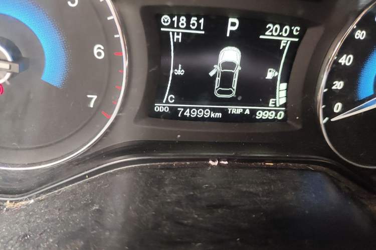 Used Dongfeng Fengon 580 2017 1.5T CVT Luxury Model Odometer Close Up