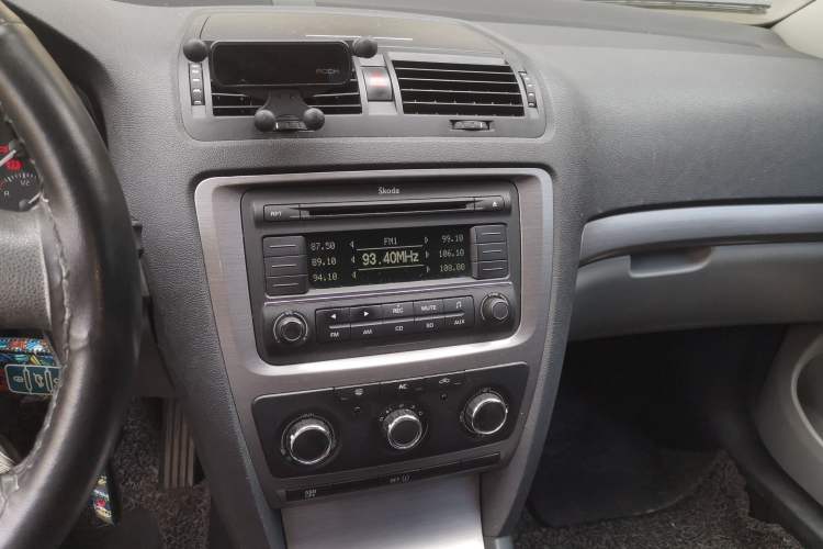 Used Skoda Octavia 2012 1.6L Manual Yijun Edition
