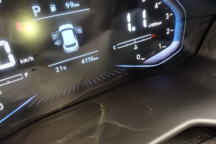 Used Hyundai ix25 2020 1.5L CVT GLS Smart Model Odometer Close Up