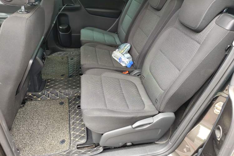 Used Volkswagen Sharan 2016 380TSI Comfort Edition 7-Seater
