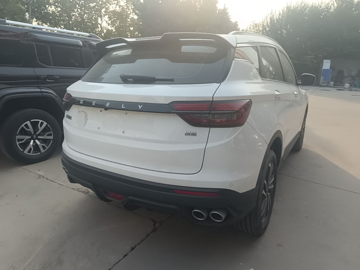 Geely Auto Coolray 2023 1.5T DCT Platinum Edition — снимка 6