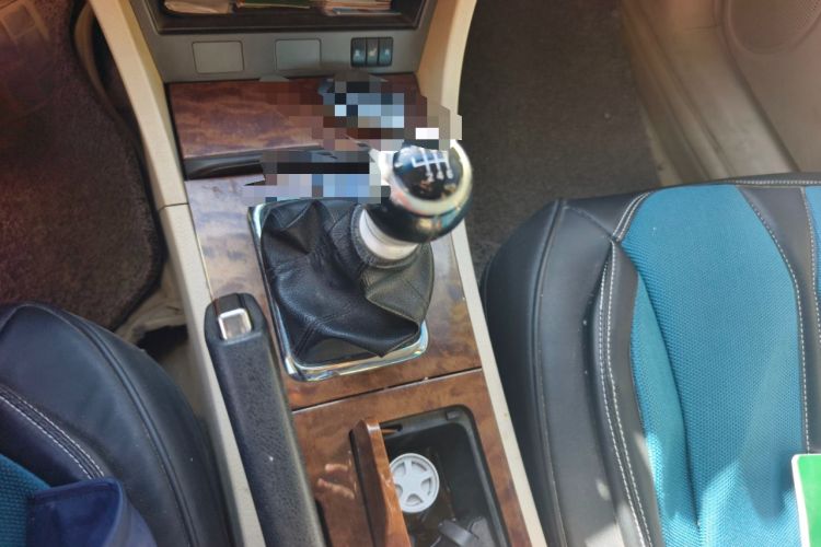 Used BYD G6 2012 1.5TI Manual Luxury Edition
