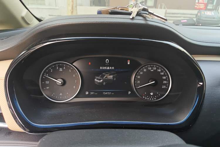 Used Buick GL8 2023 Land Executive Class 652T Smart Luxury Model
