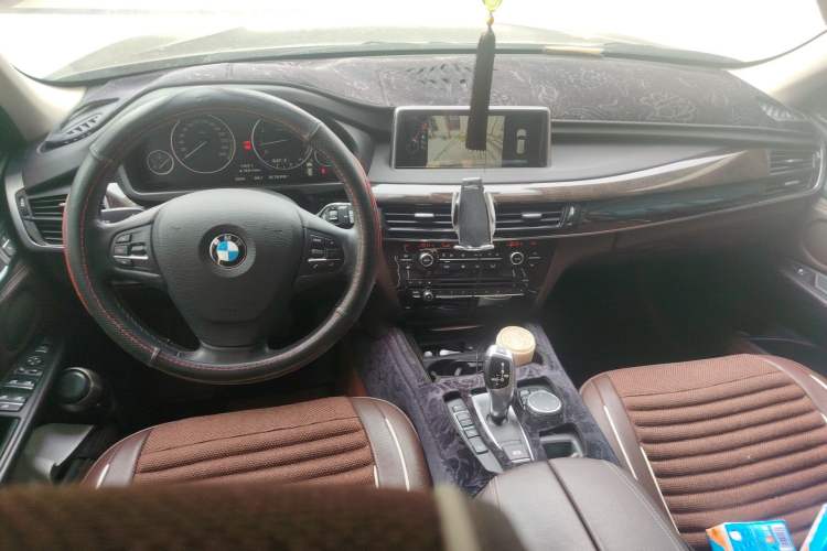 Used BMW X5 2015 xDrive28i
