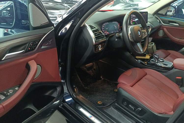 Used BMW X3 2023 Restyled xDrive30i Leading Edition M Night Sky Package
