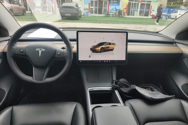 Used Tesla Model 3 2022 Rear-Wheel-Drive Version Center Console