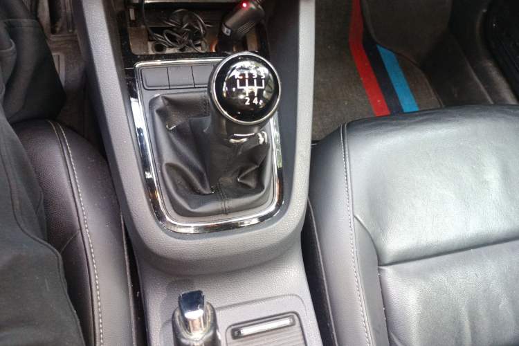 Used Volkswagen Sagitar 2015 1.6L Manual Comfort Model