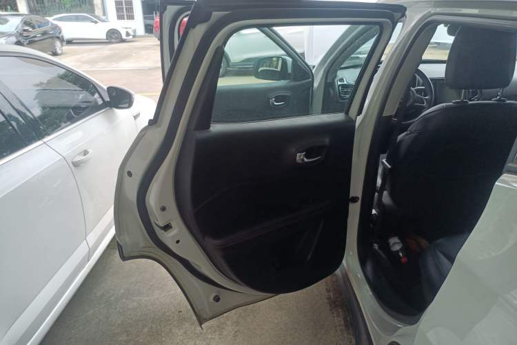 Used Jeep Compass 2019 220T Automatic Family Edition