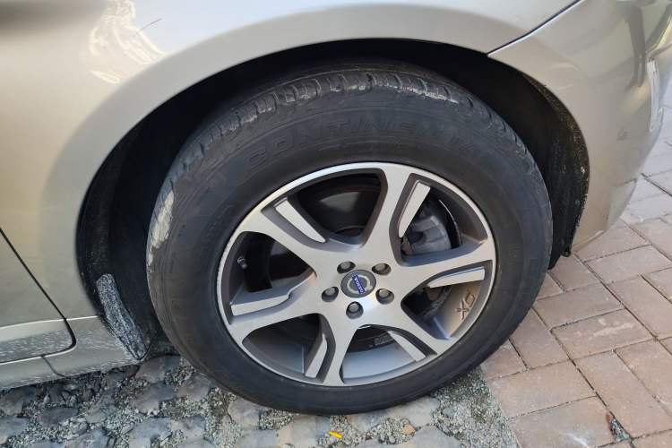 Used Volvo XC60 2014 T5 Zhiyi Edition
