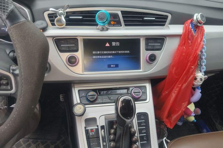 Used Geely Auto Emgrand X7 Sport 2016 1.8TD Automatic ZhiZun Version